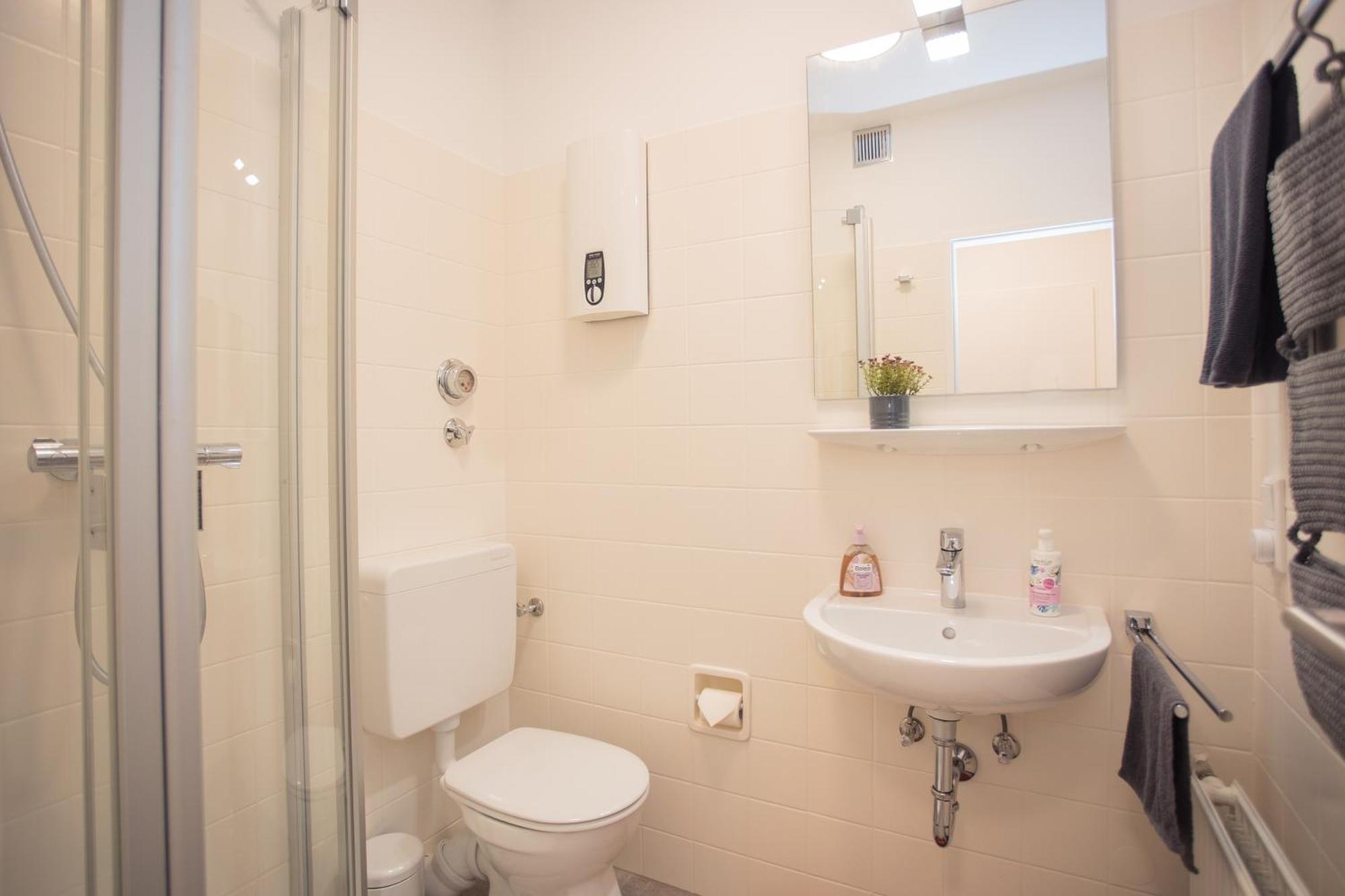 Deluxe Studio - City Center - 5 Min To Slopes - Am Kurpark - Free Parking Winterberg Luaran gambar